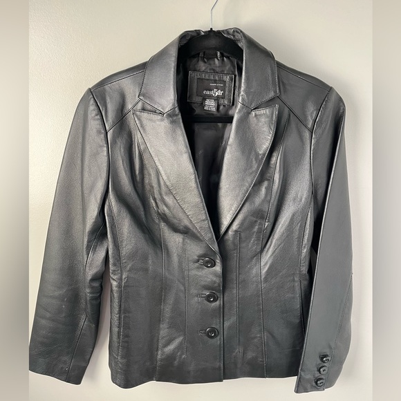 Women’s leather jacket by East 5th 3 button size petite medium - Picture 3 of 12